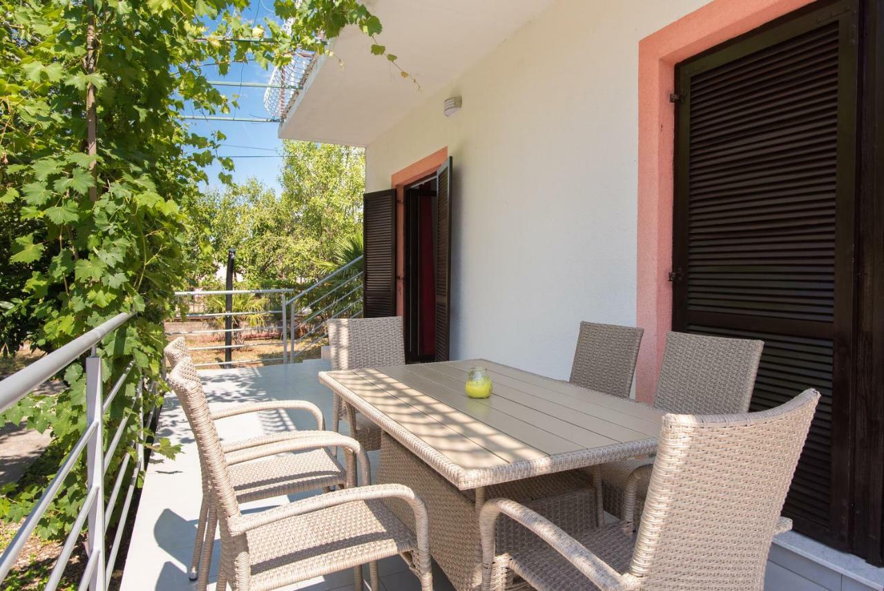 Apartmani Jadranka Водице Екстериор снимка
